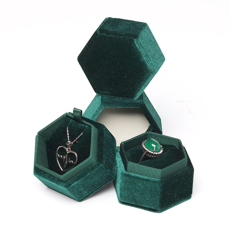 Imported Velvet World Cover Hexagonal Flannel Jewelry Display For Earring Pendent Necklace Creative Gift With Built-in Card Slot
Imported Velvet World Cover Hexagonal Flannel Jewelry Display For Earring Pendent Necklace Creative Gift With Built-in Card Slot