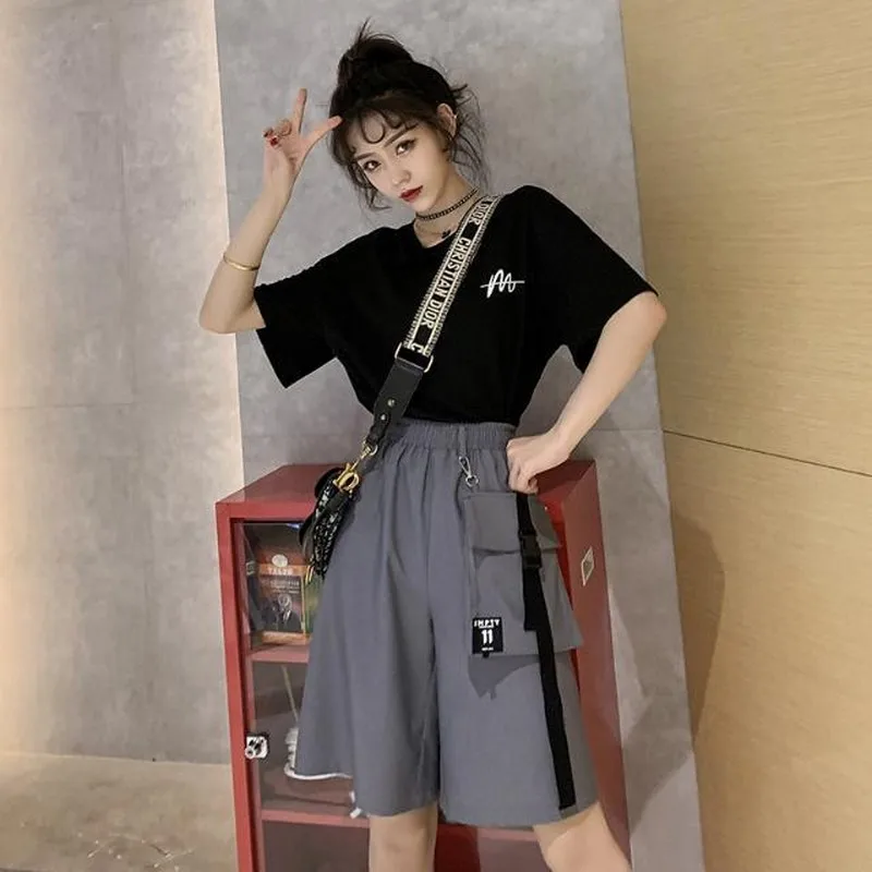 short-sleeve letter tops and skirts clothes sets women two-piece suit 2020 new Korean fashion preppy clothe loose two pieces set
short-sleeve letter tops and skirts clothes sets women two-piece suit 2020 new Korean fashion preppy clothe loose two pieces set