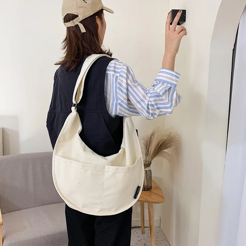 Canvas Large-capacity Women's Bag 2020 New Solid Color Shoulder Messenger Bag Casual Student Bag Women Messenger Bags
Canvas Large-capacity Women's Bag 2020 New Solid Color Shoulder Messenger Bag Casual Student Bag Women Messenger Bags