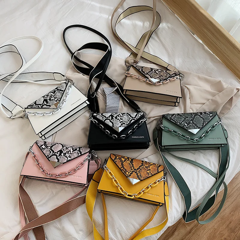 2020 New Snake Pattern Female Bag Fashionable High Quality Small Square Bag Panelled Messenger Bag Designer Handbags Channels CC
2020 New Snake Pattern Female Bag Fashionable High Quality Small Square Bag Panelled Messenger Bag Designer Handbags Channels CC