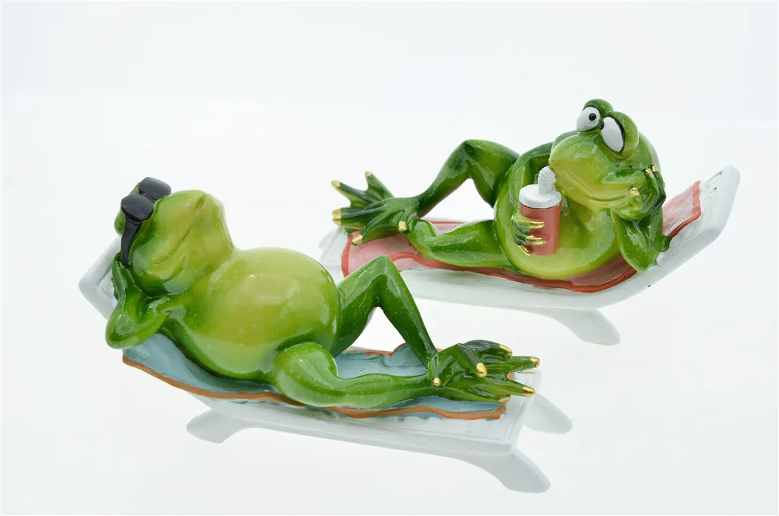 MYBLUE 2Pcs/Set Kawaii Garden Animal Resin Lovers Frog Enjoy Life On Vacation Figurine Nordic Home Room Decoration Accessories