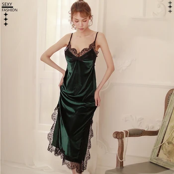 New autumn woman sexy velvet suspender side slit lace temptation charming long skirt comfortable home service suit
New autumn woman sexy velvet suspender side slit lace temptation charming long skirt comfortable home service suit