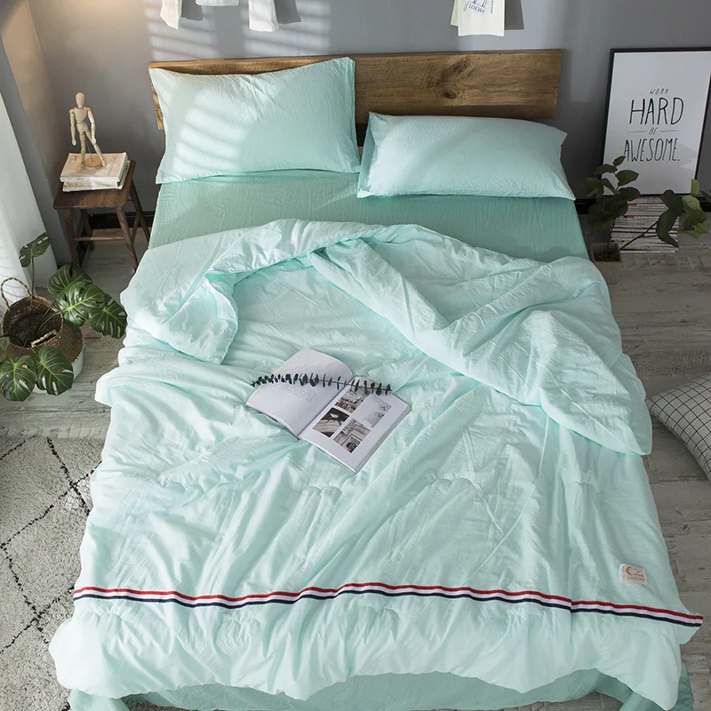 Japanese Style Solid Color Seersucker Summer Quilt Four-piece Bed Sheet Set Multi-Specification Quilted Washing Summer Cool Blan
Japanese Style Solid Color Seersucker Summer Quilt Four-piece Bed Sheet Set Multi-Specification Quilted Washing Summer Cool Blan