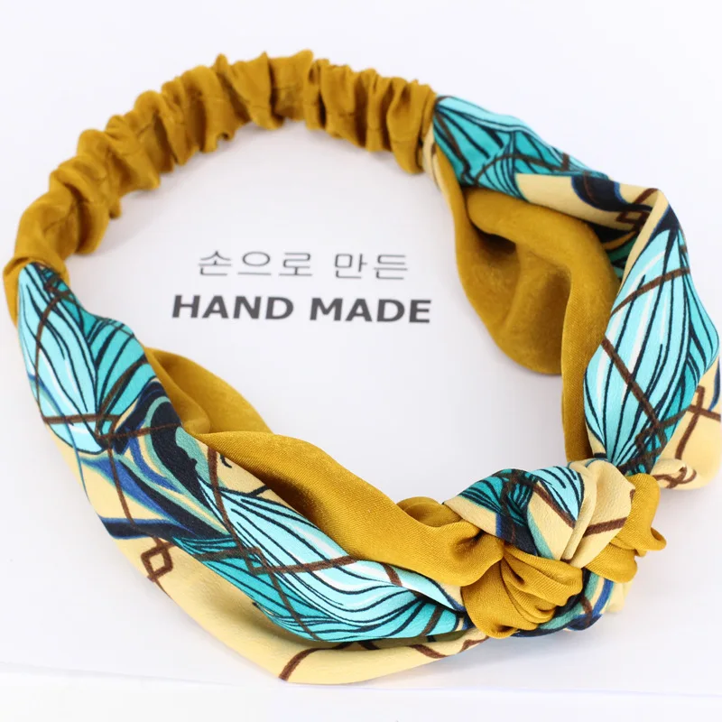 South Korea Double Color Joint Chinese Knot Large Rims Cross Hair Band Satin Middle Knot Contrast Color Hair Band Hair Bands B42
South Korea Double Color Joint Chinese Knot Large Rims Cross Hair Band Satin Middle Knot Contrast Color Hair Band Hair Bands B42