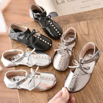 2020 summer new flowers girls princess single shoes leather shoes small children's bow sandals performance dance shoes
2020 summer new flowers girls princess single shoes leather shoes small children's bow sandals performance dance shoes