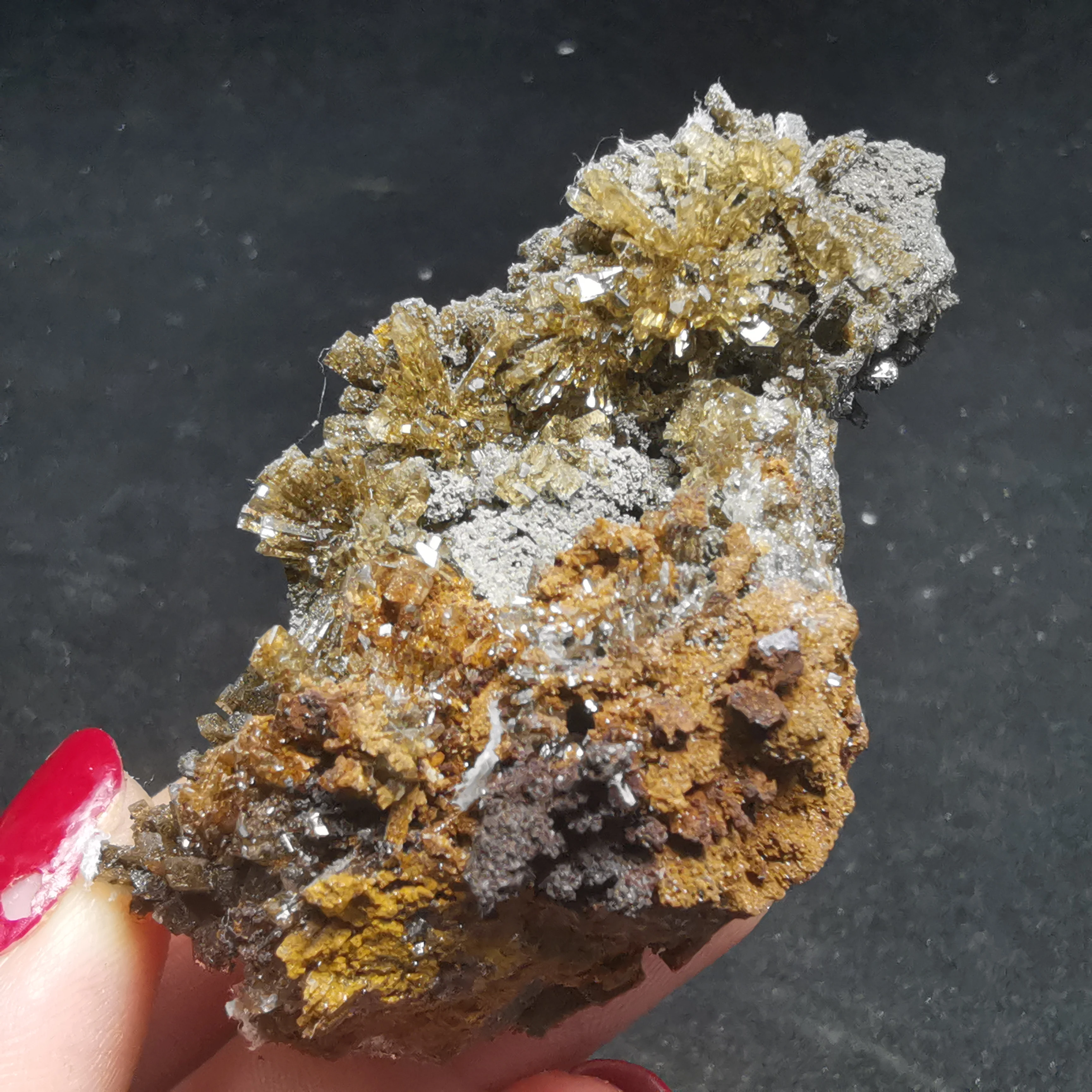 48.5gNatural rare fluorite anhydrite and purple fluorite associated mineral specimen stone and CRYSTAL HEALING CRYSTAL QUARTZ G
48.5gNatural rare fluorite anhydrite and purple fluorite associated mineral specimen stone and CRYSTAL HEALING CRYSTAL QUARTZ G