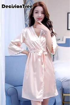 2020 women's silk woman lace robe female lace bathrobe womens robes sleepwear ladies sexy robe for women drop
2020 women's silk woman lace robe female lace bathrobe womens robes sleepwear ladies sexy robe for women drop