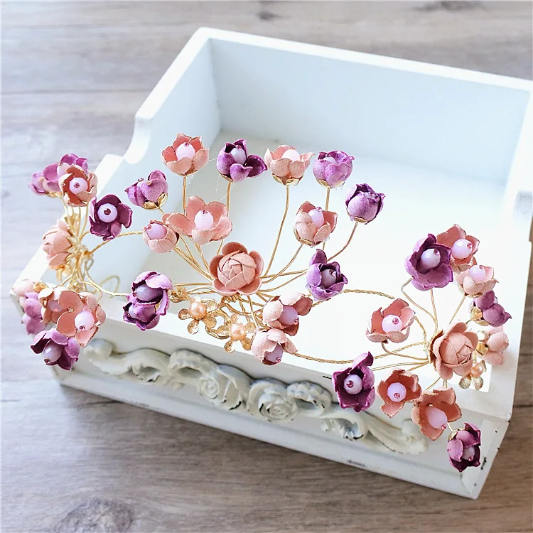 Sweet Korean Style Bride Crown Flower Headdress Hair Band Studio fa gu shi Mori Girl Floral Headdress Hair Accessories Formal Dr 
Sweet Korean Style Bride Crown Flower Headdress Hair Band Studio fa gu shi Mori Girl Floral Headdress Hair Accessories Formal Dr
