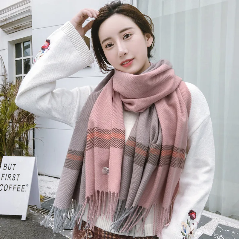 19 Autumn And Winter New Style Herringbone Joint Faux Cashmere Scarf Women's Dongdaemun Double Color Thick Japanese-style Scarf
19 Autumn And Winter New Style Herringbone Joint Faux Cashmere Scarf Women's Dongdaemun Double Color Thick Japanese-style Scarf