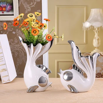 2Pcs/set Goldfish ceramic vase With flowers arts and crafts Couples fish vases miniature figurines home decoration Wedding gifts
2Pcs/set Goldfish ceramic vase With flowers arts and crafts Couples fish vases miniature figurines home decoration Wedding gifts