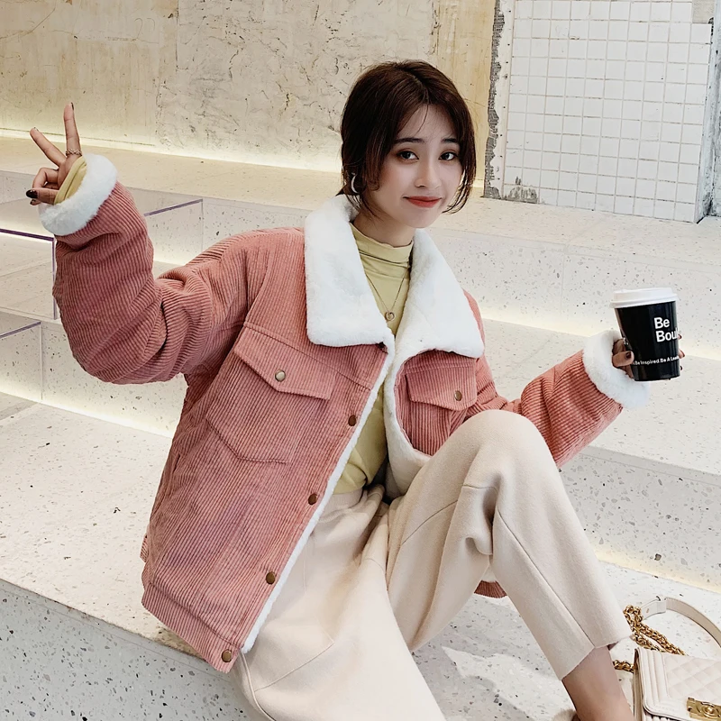 201909 Korean Corduroy Short Winter Coat Women Corduroy Thicken Faux Fur Coat Loose Jacket Women BF Student Style Teddy Coat
201909 Korean Corduroy Short Winter Coat Women Corduroy Thicken Faux Fur Coat Loose Jacket Women BF Student Style Teddy Coat