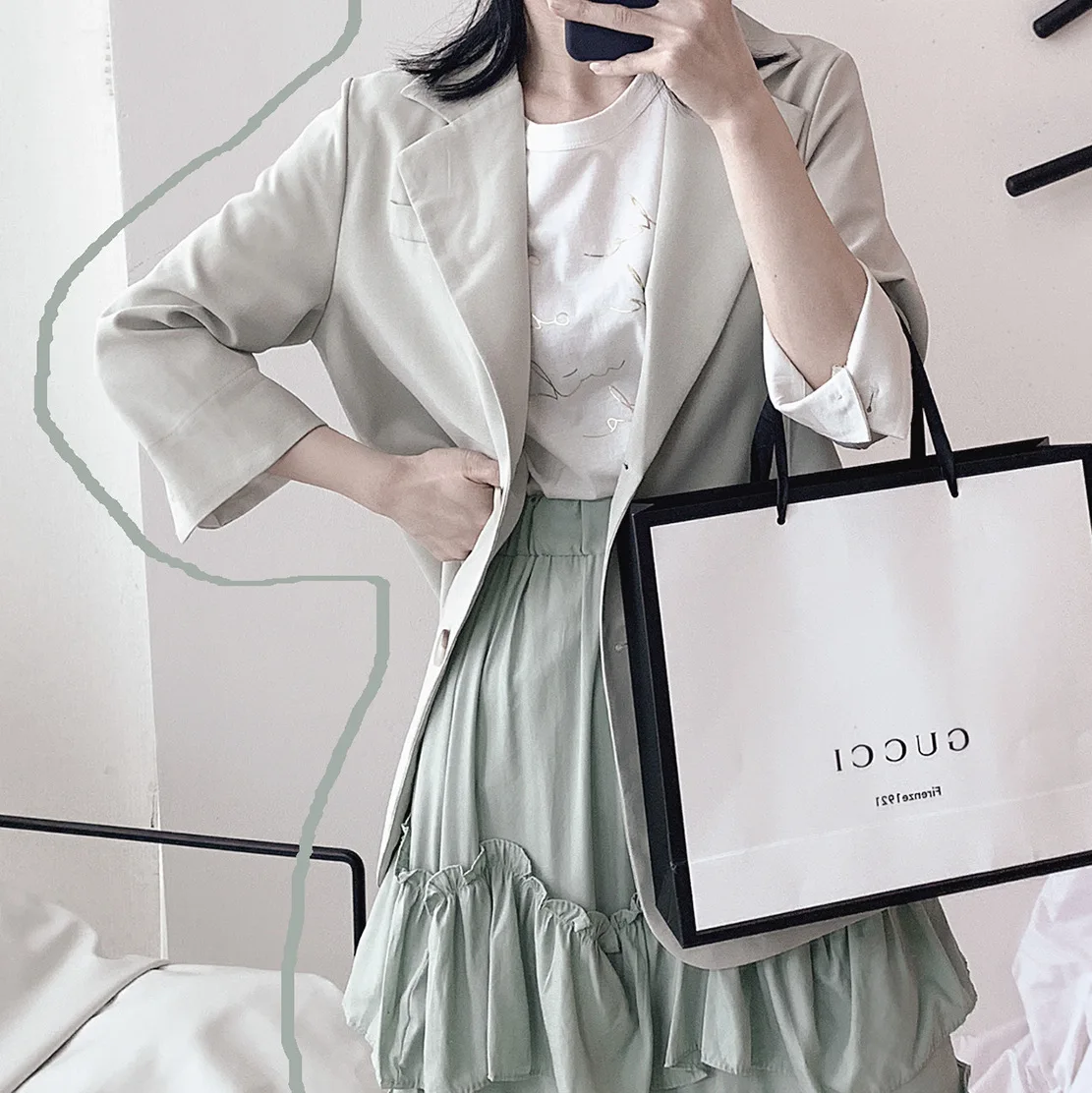 Autumn 2019 New Suit Pure High Street Designer's Medium Sleeve Retro Black Suit Notched Single Breasted Women Jackets and Coats
Autumn 2019 New Suit Pure High Street Designer's Medium Sleeve Retro Black Suit Notched Single Breasted Women Jackets and Coats