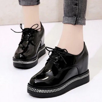 2020 brand Spring Casual Solid Women Shoes Patent Leather Lace-Up Loafers Platforms Sneakers British Style Ladies Oxfords W4
2020 brand Spring Casual Solid Women Shoes Patent Leather Lace-Up Loafers Platforms Sneakers British Style Ladies Oxfords W4