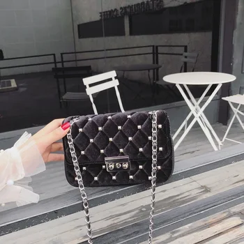 Quality Lady Small Bag 2020 New Velvet Bag Rivet Chain One Shoulder Messenger Small Square Bag Crossbody Bags for Women Channels
Quality Lady Small Bag 2020 New Velvet Bag Rivet Chain One Shoulder Messenger Small Square Bag Crossbody Bags for Women Channels