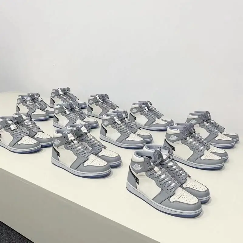 2020 Designer B23 top Sneakers Luxury Basketball shoes 1s Low High Greyish White 1 retro zapatillas hombre deportiva CN8607-002
2020 Designer B23 top Sneakers Luxury Basketball shoes 1s Low High Greyish White 1 retro zapatillas hombre deportiva CN8607-002