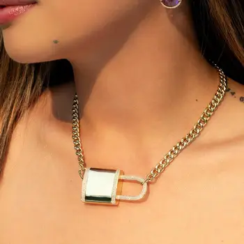 wide heavy curb cuban link chain micro pave cz lock pendant Gold color hip hop women necklace 35+10cm
wide heavy curb cuban link chain micro pave cz lock pendant Gold color hip hop women necklace 35+10cm