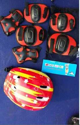 Boutique Skates Protective Clothing 6 Pieces Universal Style Helmet Packaged Combination Protective Equipment Protection Set
Boutique Skates Protective Clothing 6 Pieces Universal Style Helmet Packaged Combination Protective Equipment Protection Set