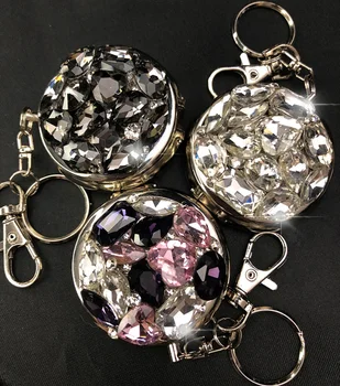 Mini Portable Diamond Ashtray With Alloy Key Chain Safe Firm Anti-soot Beautiful Cigarettes Storage Box For Outdoor Pocket
Mini Portable Diamond Ashtray With Alloy Key Chain Safe Firm Anti-soot Beautiful Cigarettes Storage Box For Outdoor Pocket