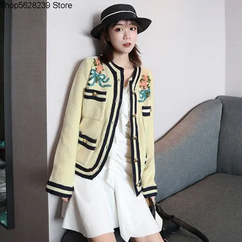 19 Lazy Small Xiangfeng Socialite Temperament Goddess Fan Nail Beads Embroidery Knitting Cardigan Short Money Coat
19 Lazy Small Xiangfeng Socialite Temperament Goddess Fan Nail Beads Embroidery Knitting Cardigan Short Money Coat