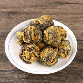 The Oldest pu'er Tea Chinese Yunnan Jasmine Dragon Ball Raw Handmade Golden Bud Tea Green Food for Health Care Weight Lose 
The Oldest pu'er Tea Chinese Yunnan Jasmine Dragon Ball Raw Handmade Golden Bud Tea Green Food for Health Care Weight Lose