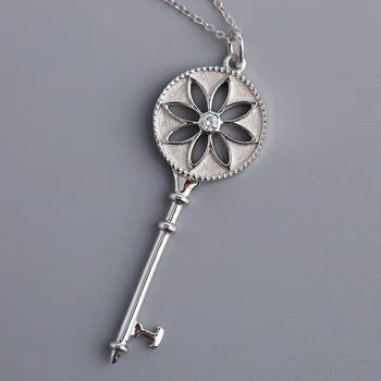 DOYUBO Luxury Women's Real Silver Flower Key Pendant Necklace Cubic Zircon Key Charms Sweater Chain Wedding Fine Jewelry VA220
DOYUBO Luxury Women's Real Silver Flower Key Pendant Necklace Cubic Zircon Key Charms Sweater Chain Wedding Fine Jewelry VA220