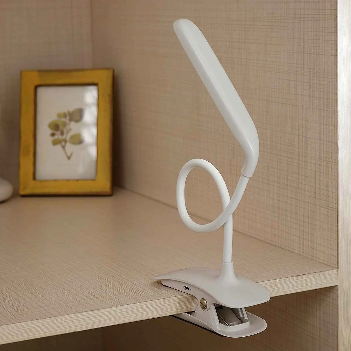 5W LED Desk Lamp Eye Protect Clamp Clip Light Table Lamp Stepless 3 mode Dimmable Bendable USB Touch Bedside Lamp Reading Lamp
5W LED Desk Lamp Eye Protect Clamp Clip Light Table Lamp Stepless 3 mode Dimmable Bendable USB Touch Bedside Lamp Reading Lamp
