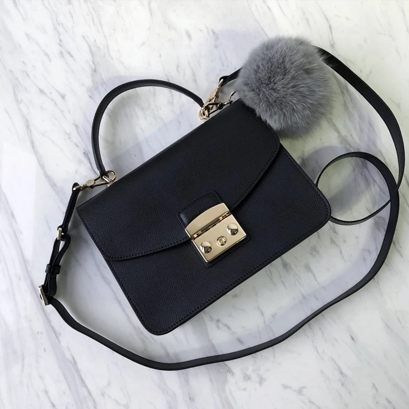 fashion bags ladies luxury bags 2019 Flip cover shoulder bag purses sling bag crossbody bag large handbag clutch bag 
fashion bags ladies luxury bags 2019 Flip cover shoulder bag purses sling bag crossbody bag large handbag clutch bag