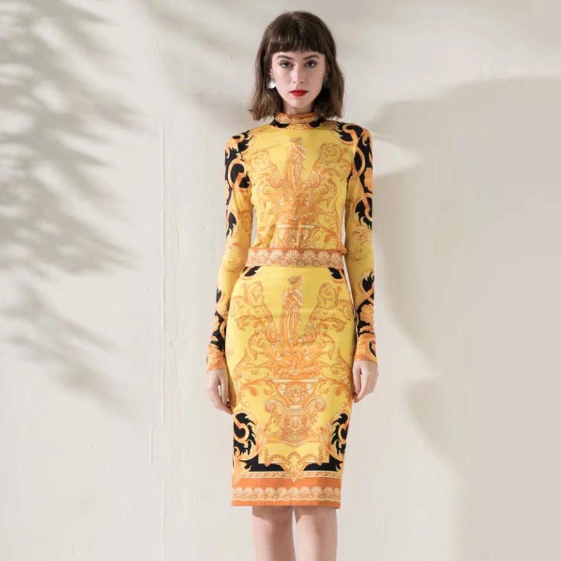 VERDEJULIAY Vintage Set 2020 Spring Autumn New Fashion Design Long Sleeve Pullover Top + Sheath Knee Skirt Flowers Printed Suit
VERDEJULIAY Vintage Set 2020 Spring Autumn New Fashion Design Long Sleeve Pullover Top + Sheath Knee Skirt Flowers Printed Suit