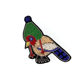 French Design Wild Funny Creative Kingfisher Brooch with Hat Handmade Embroidery Corsage Cute Accessories 
French Design Wild Funny Creative Kingfisher Brooch with Hat Handmade Embroidery Corsage Cute Accessories