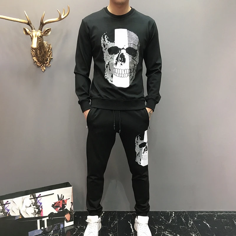skull men set beading 2 piece suit hoodie and pant black white tracksuit autumn winter sportswear man track suits
skull men set beading 2 piece suit hoodie and pant black white tracksuit autumn winter sportswear man track suits