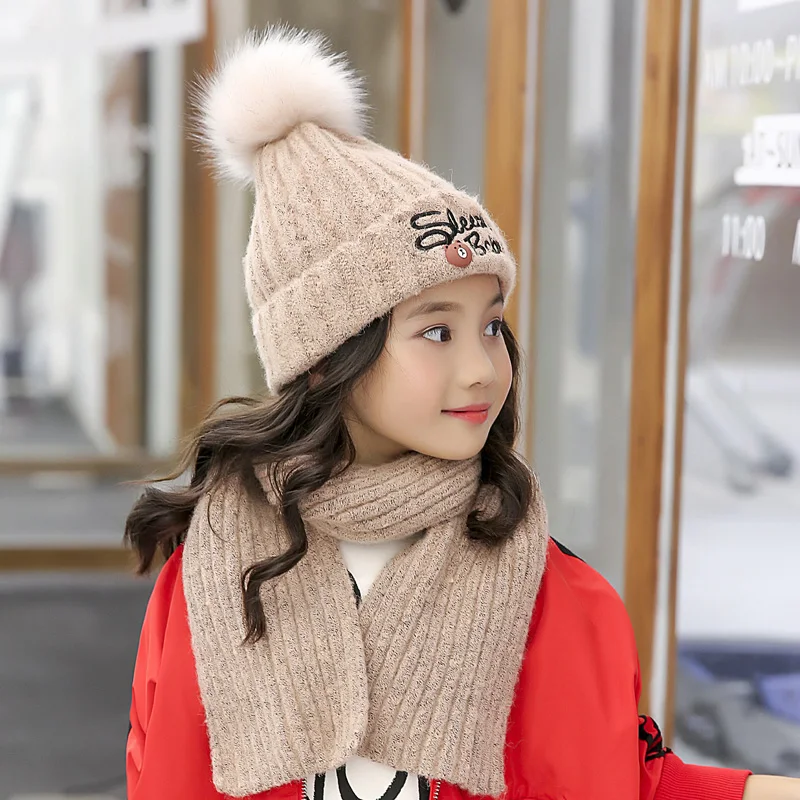 Girls hat scarf autumn and winter princess Korean version of the little girl wild plus velvet cute big boy 2019 new wave
Girls hat scarf autumn and winter princess Korean version of the little girl wild plus velvet cute big boy 2019 new wave