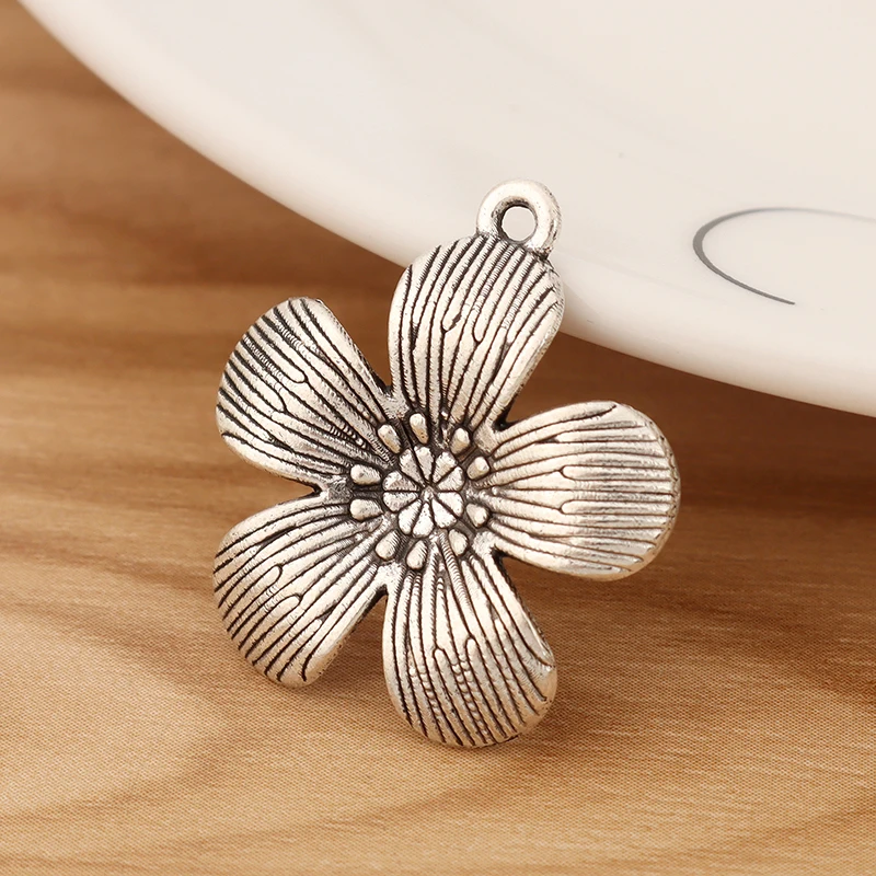 

20 Pieces Tibetan Silver Color Flower Charms Pendants for DIY Necklace Bracelet Jewellery Making Findings Accessories 25x25mm