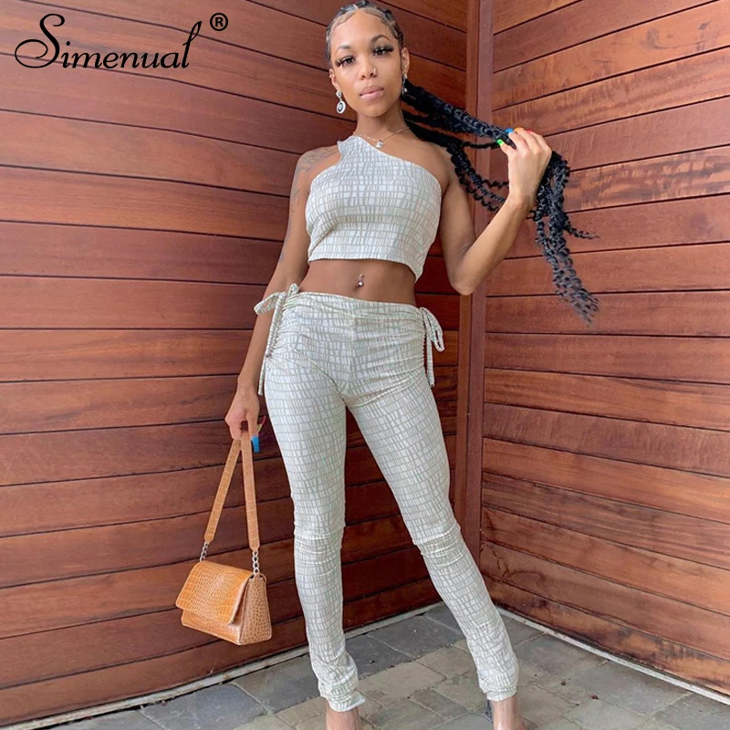 Simenual Drawstring Ruched Print One Shoulder 2 Piece Sets Women Sleeveless Fashion Club Bodycon Outfits Crop Top And Pants Set
Simenual Drawstring Ruched Print One Shoulder 2 Piece Sets Women Sleeveless Fashion Club Bodycon Outfits Crop Top And Pants Set