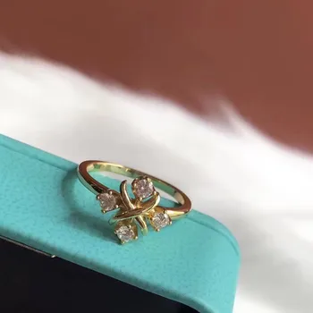 TSHOU326 Exquisite Small Square 925 Sterling silver Ring Shining Cross Zirconia Rings For Women Wedding
TSHOU326 Exquisite Small Square 925 Sterling silver Ring Shining Cross Zirconia Rings For Women Wedding