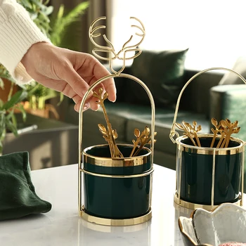 Luxury Kitchen Utensil Holder Organizer Gold Stainless Steel Fruit Forks Spoons Cake Dessert Fork Ceramic Tableware Holder
Luxury Kitchen Utensil Holder Organizer Gold Stainless Steel Fruit Forks Spoons Cake Dessert Fork Ceramic Tableware Holder