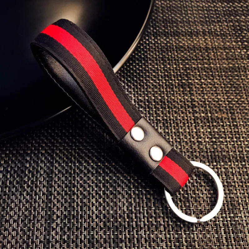 Fashion Motorcycle Key Chain Hand-Woven Leather Rope Car Keychain Men Women Simple Waist Hanging Key Chain Key Ring Accessories
Fashion Motorcycle Key Chain Hand-Woven Leather Rope Car Keychain Men Women Simple Waist Hanging Key Chain Key Ring Accessories