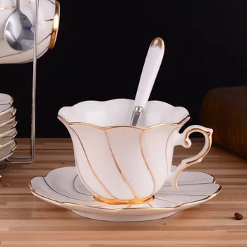Hand-painted Gold Bone Reusable Espresso Cups European Afternoon Black Tea Coffee Cup High-end Tasse Cafe Mug Dish Set Crockery
Hand-painted Gold Bone Reusable Espresso Cups European Afternoon Black Tea Coffee Cup High-end Tasse Cafe Mug Dish Set Crockery