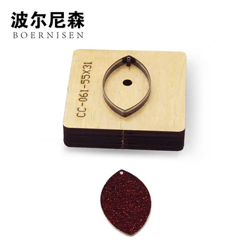 New Japanese steel blade die-cut steel perforated leaves earrings cutting mold leather craft leather cutter wood mold 2019
New Japanese steel blade die-cut steel perforated leaves earrings cutting mold leather craft leather cutter wood mold 2019