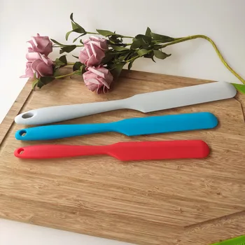 1PC Silicone Spatula Set Heat Resistant Cake Cream Butter Spatulas Mixing Scraper Baking Pastry Tools Kitchen Knife XB 003
1PC Silicone Spatula Set Heat Resistant Cake Cream Butter Spatulas Mixing Scraper Baking Pastry Tools Kitchen Knife XB 003
