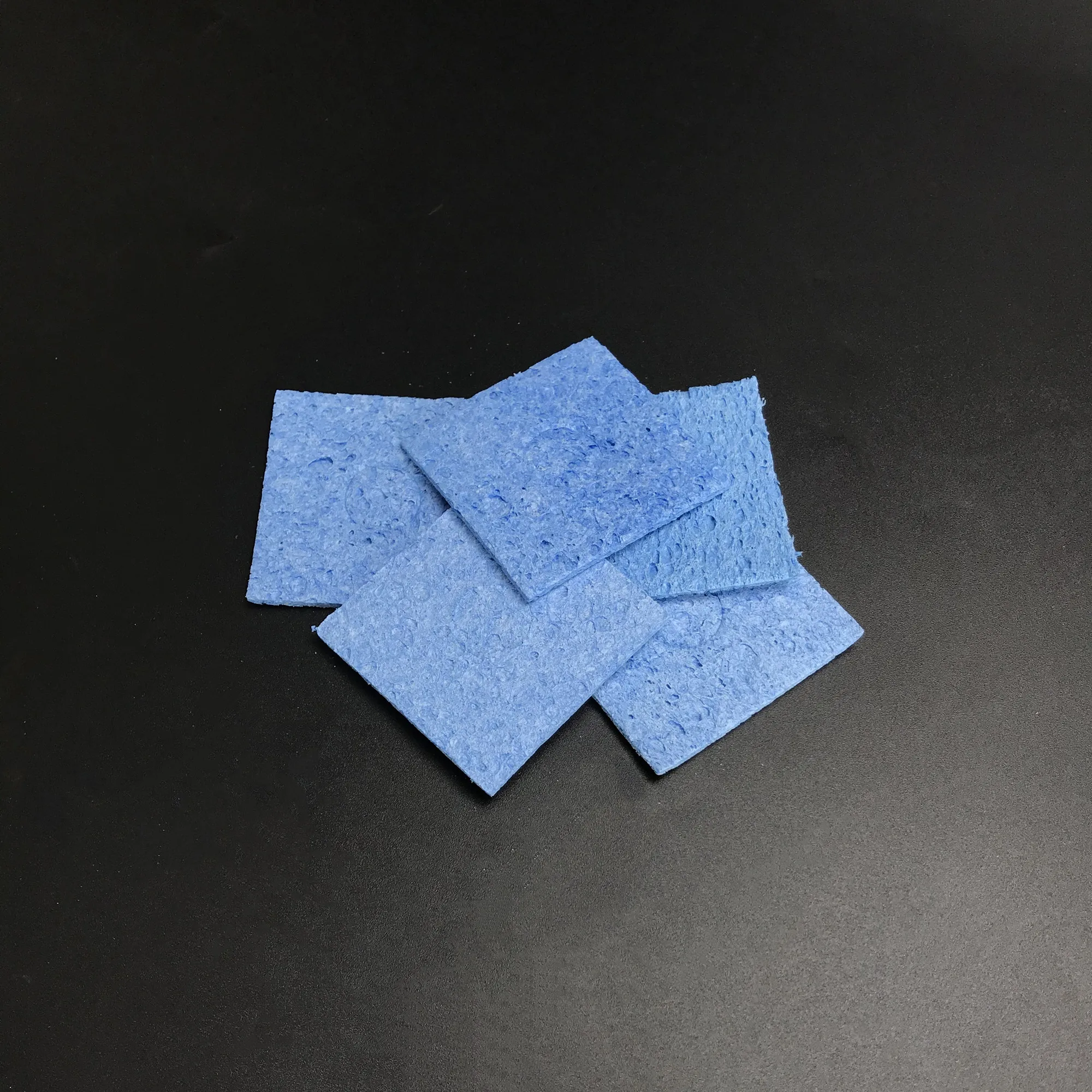 5Pcs/Lot 6*6*1.0CM Cleaner Sponge Soldering Iron Cleaning Blue Sponge Welding Soldering Iron Tip Cleaner Pads Tools Top Quality
5Pcs/Lot 6*6*1.0CM Cleaner Sponge Soldering Iron Cleaning Blue Sponge Welding Soldering Iron Tip Cleaner Pads Tools Top Quality