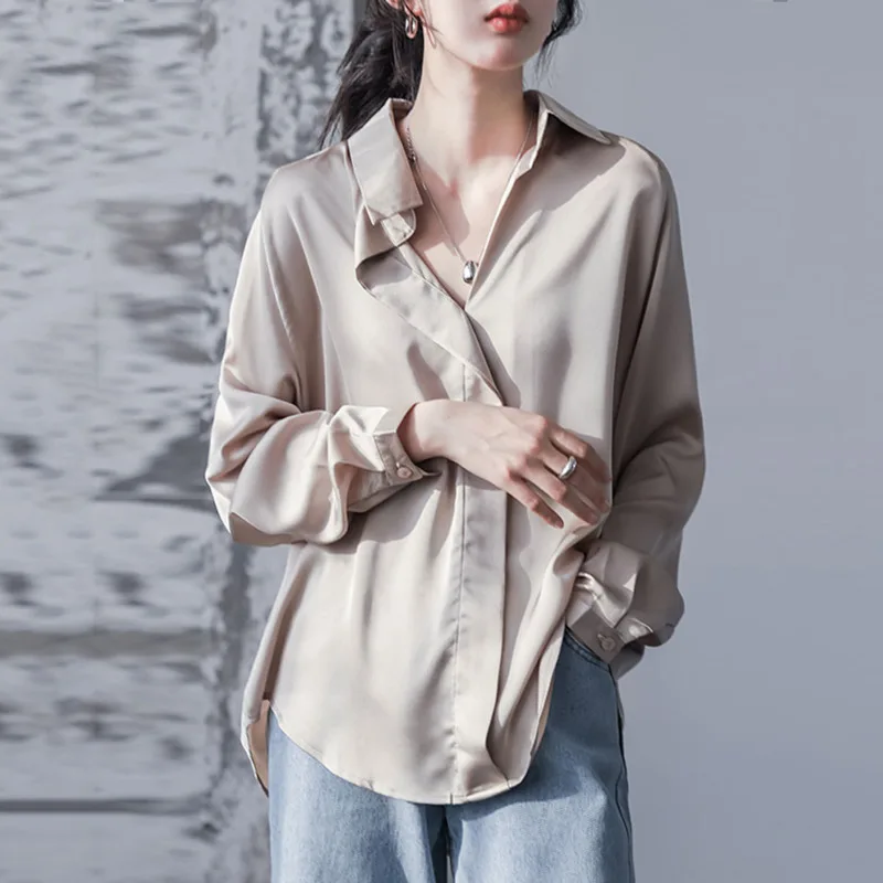 2020 New Spring Summer Solid Color Lapel Elegant Shirt Women Fashion Plain Simple Casual Satin Blouse Fashion Tide V132
2020 New Spring Summer Solid Color Lapel Elegant Shirt Women Fashion Plain Simple Casual Satin Blouse Fashion Tide V132