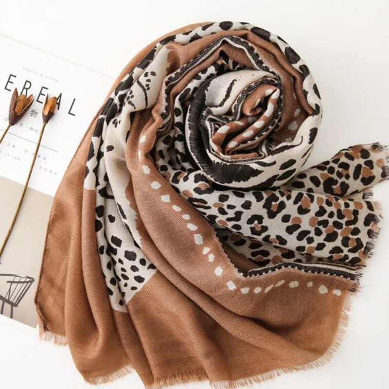 Autumn Summer Animal Leopard Pattern Viscose Shawl Scarf Lady Print Hijabs and Wraps High Quality Pashmina Stole Muslim Sjaal
Autumn Summer Animal Leopard Pattern Viscose Shawl Scarf Lady Print Hijabs and Wraps High Quality Pashmina Stole Muslim Sjaal