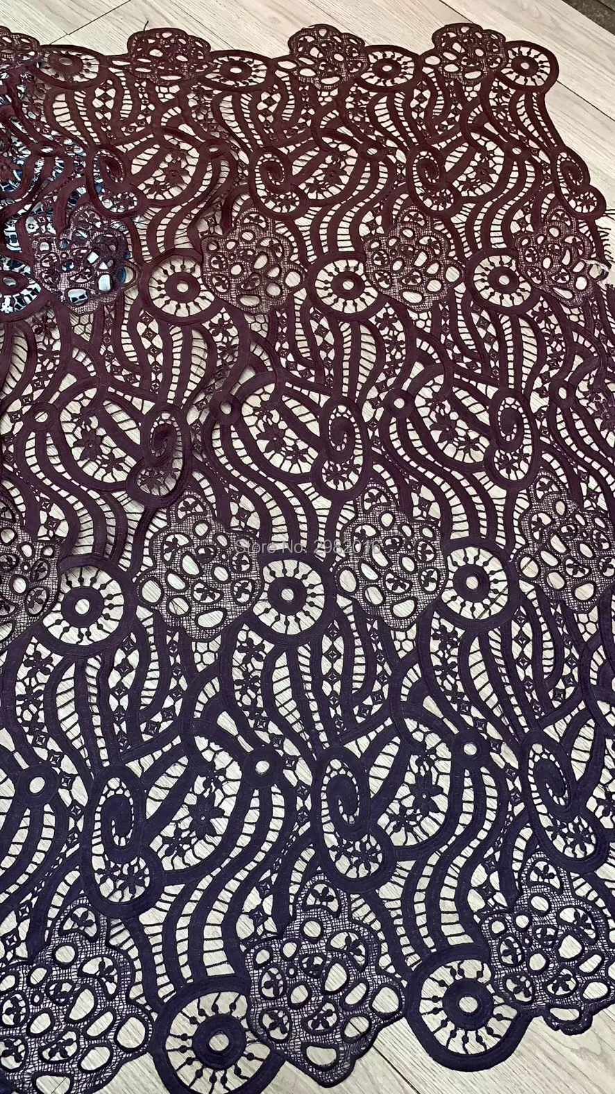 Black Color African Lace Fabric Hot Sell New Arrival African Cord Lace With Plenty High Quality Guipure Lace Fabric BC989
Black Color African Lace Fabric Hot Sell New Arrival African Cord Lace With Plenty High Quality Guipure Lace Fabric BC989