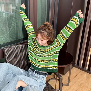 Korean O Neck Women Sweater Fashion Heart Printed Striped Jumper Sweaters Female Autumn Long Sleeve Casual Knit Pullovers
Korean O Neck Women Sweater Fashion Heart Printed Striped Jumper Sweaters Female Autumn Long Sleeve Casual Knit Pullovers