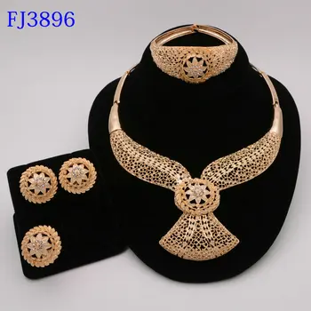 African Fashion Women Dubai Gold Jewelry Sets Simple Design Necklace Bracelet Earrings Bridal Wedding Accessories Jewelry
African Fashion Women Dubai Gold Jewelry Sets Simple Design Necklace Bracelet Earrings Bridal Wedding Accessories Jewelry