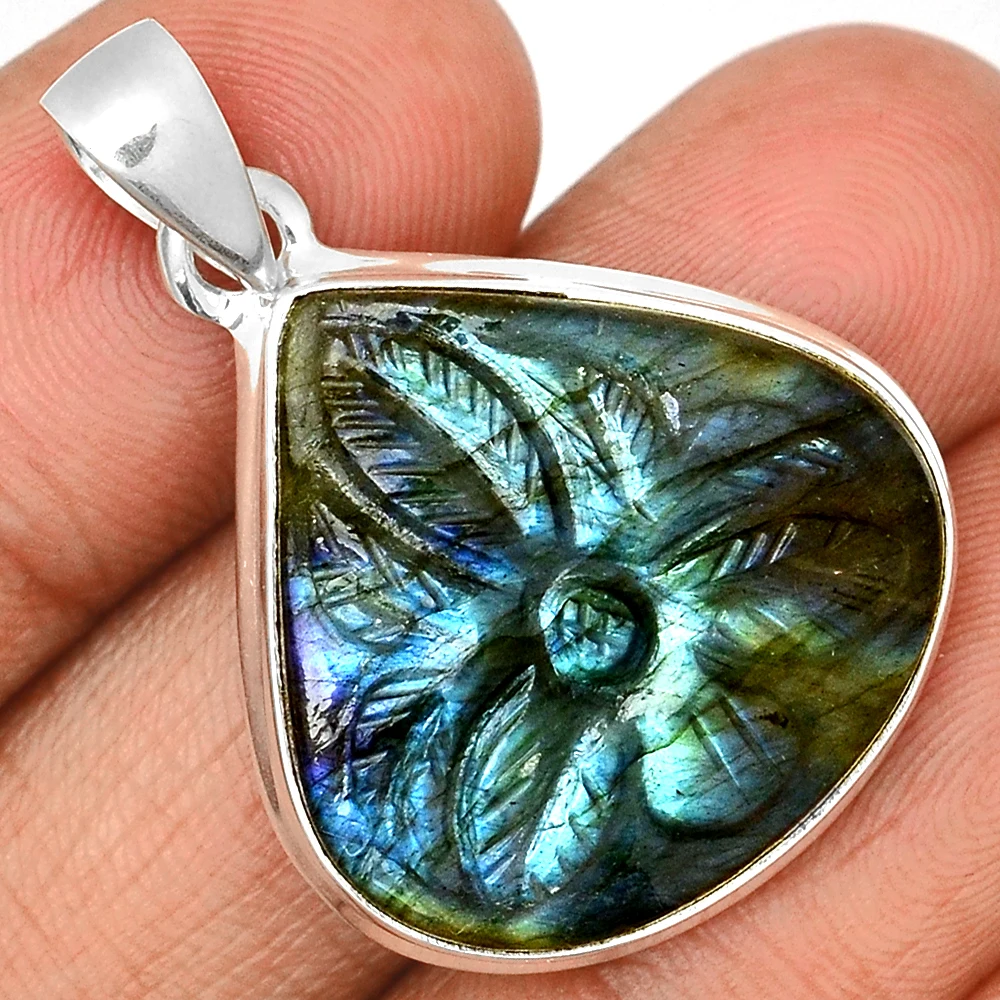 Genuine Labradorite Pendant 925 Sterling Silver, Hand Made Women Fine Jewelry Gift
Genuine Labradorite Pendant 925 Sterling Silver, Hand Made Women Fine Jewelry Gift