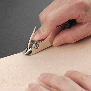 Silver V-Groove Leather Craft Tool Diy Multifunctional Adjustable Cutting Edge Tool Handmade Leather Tool
Silver V-Groove Leather Craft Tool Diy Multifunctional Adjustable Cutting Edge Tool Handmade Leather Tool