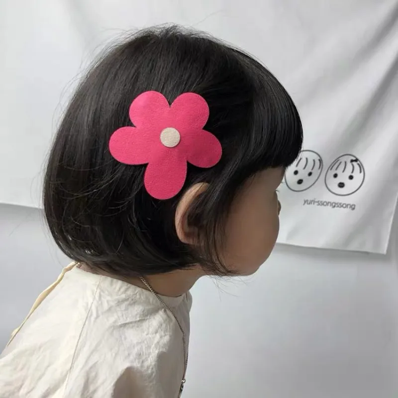 Baby Girls Flower Solid Color All-match Concise Casual Leather Hair Clip All-match Hair Clip Children Hot
Baby Girls Flower Solid Color All-match Concise Casual Leather Hair Clip All-match Hair Clip Children Hot