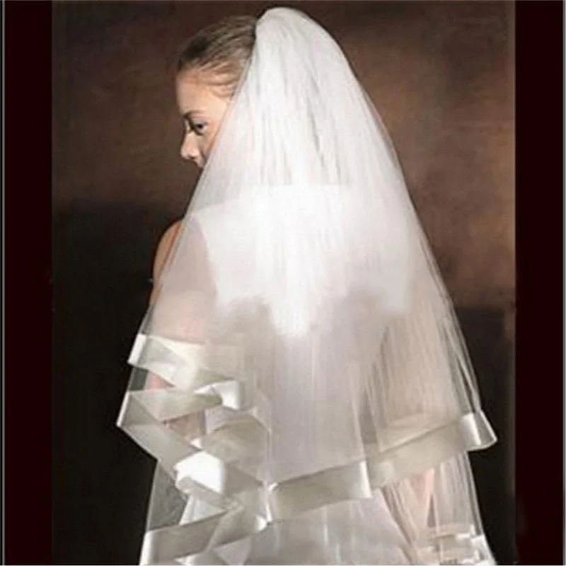 Two Layers With Ribbon Edge Vintage Bridal Veil With Comb Soft Tulle White Ivory Short Bride's Wedding Headpieces Hair Dress
Two Layers With Ribbon Edge Vintage Bridal Veil With Comb Soft Tulle White Ivory Short Bride's Wedding Headpieces Hair Dress
