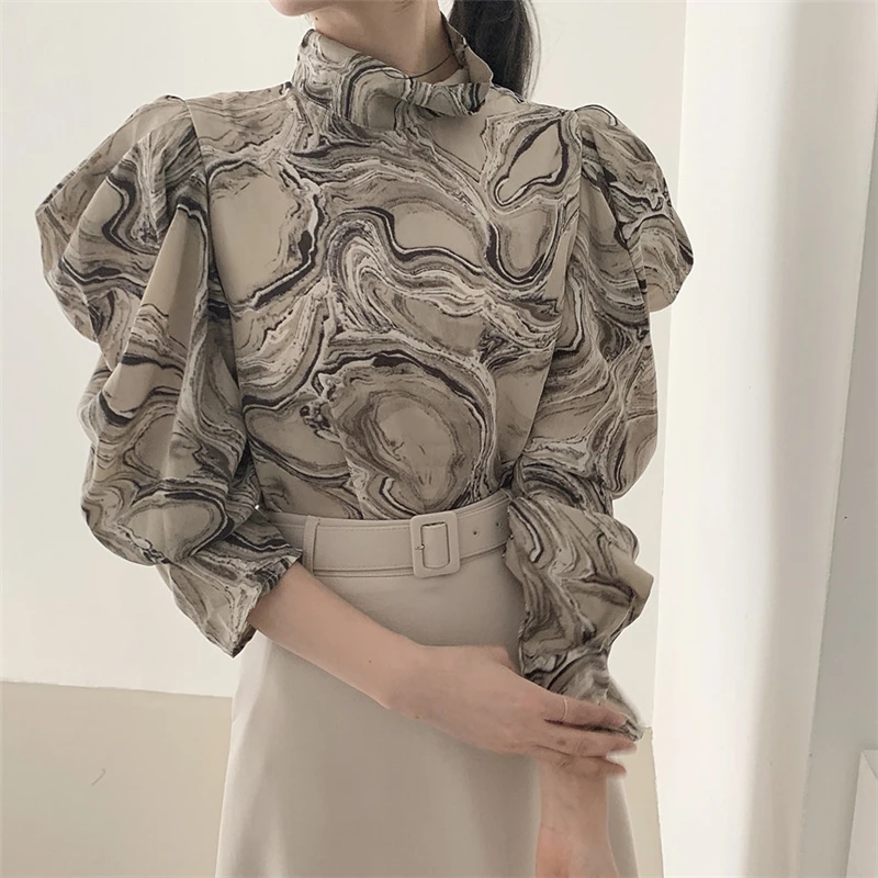 Fashion Vintage Mid-high Collar Elegant Print Women Shirt Popular Design Puff Sleeve Chiffon Chic Slim Ladies Blouse 2020
Fashion Vintage Mid-high Collar Elegant Print Women Shirt Popular Design Puff Sleeve Chiffon Chic Slim Ladies Blouse 2020